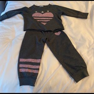 Random Hearts sweatshirt and jogger
